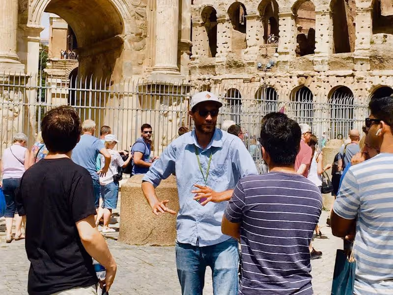 Ξενάγηση μικρών ομάδων στο Κολοσσαίο και στο δάπεδο της αρένας